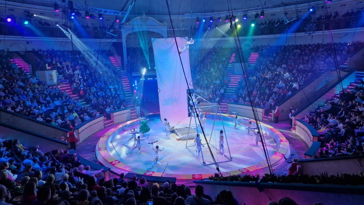 В Минске успешно прошла премьера новогодней программы Государственного цирка Якутии