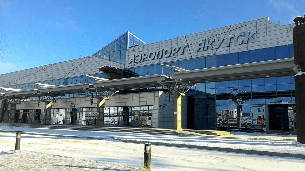 В аэропорту Якутска продолжится реконструкция взлетно-посадочной полосы