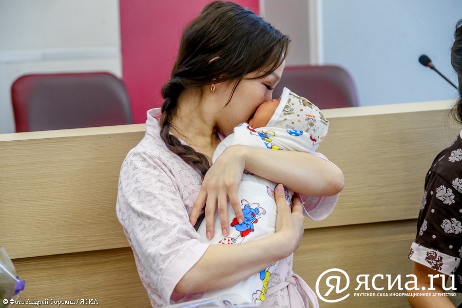 В Якутии за 2022 год родилось более 11,5 тысяч малышей