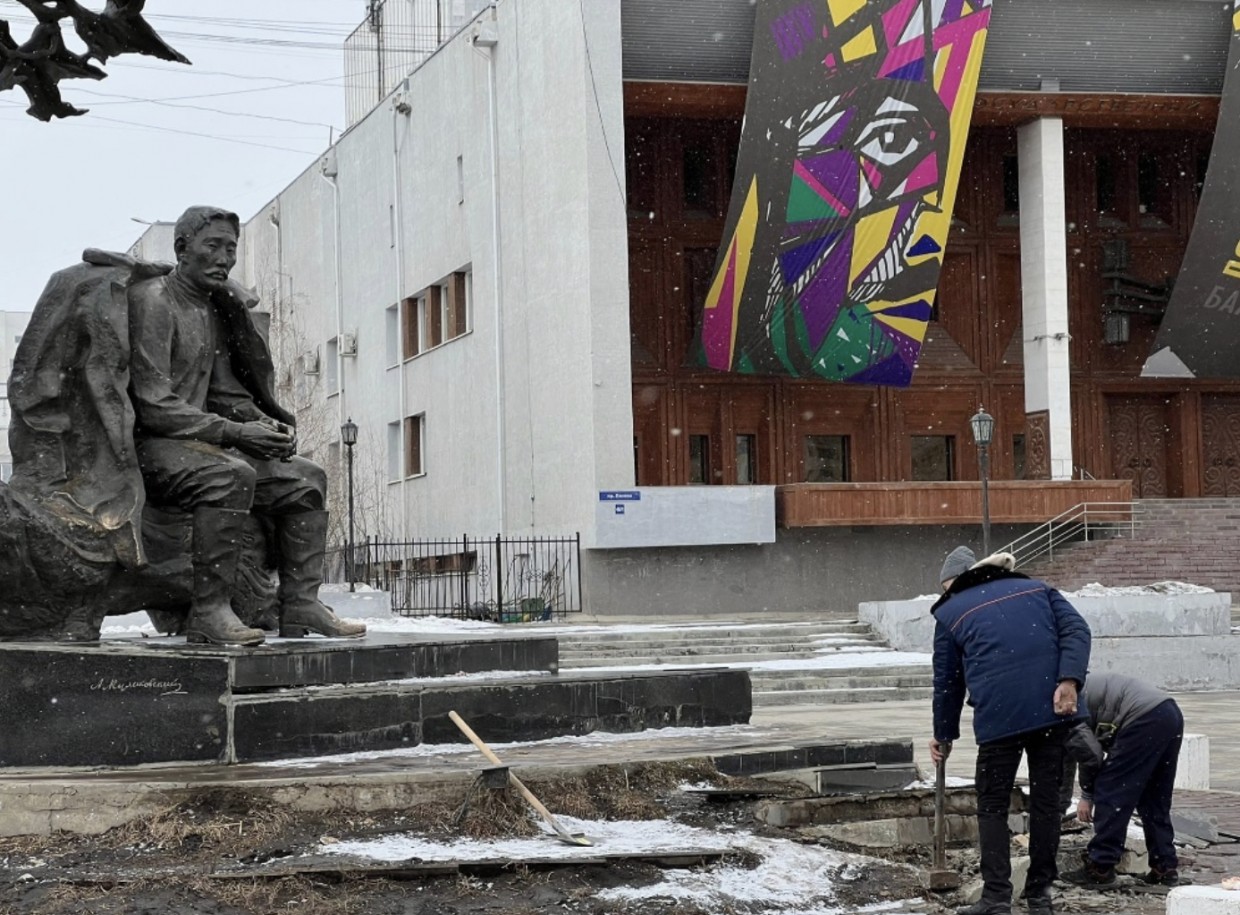 Бесхозные памятники Якутска примут на городской баланс