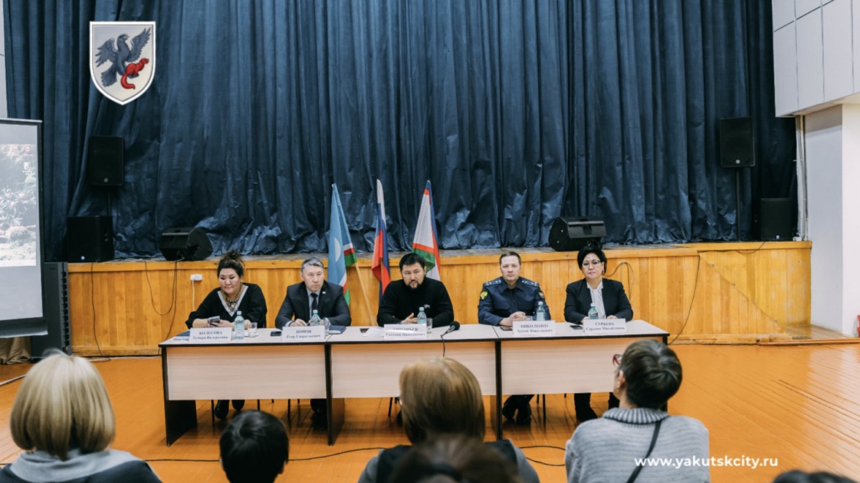 Глава Якутска провел встречу с семьями участников СВО в Тулагино-Кильдямском наслеге