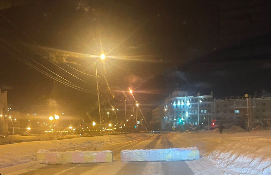 В Якутске перекрыли перекрёсток проспекта Ленина и улицы Кулаковского