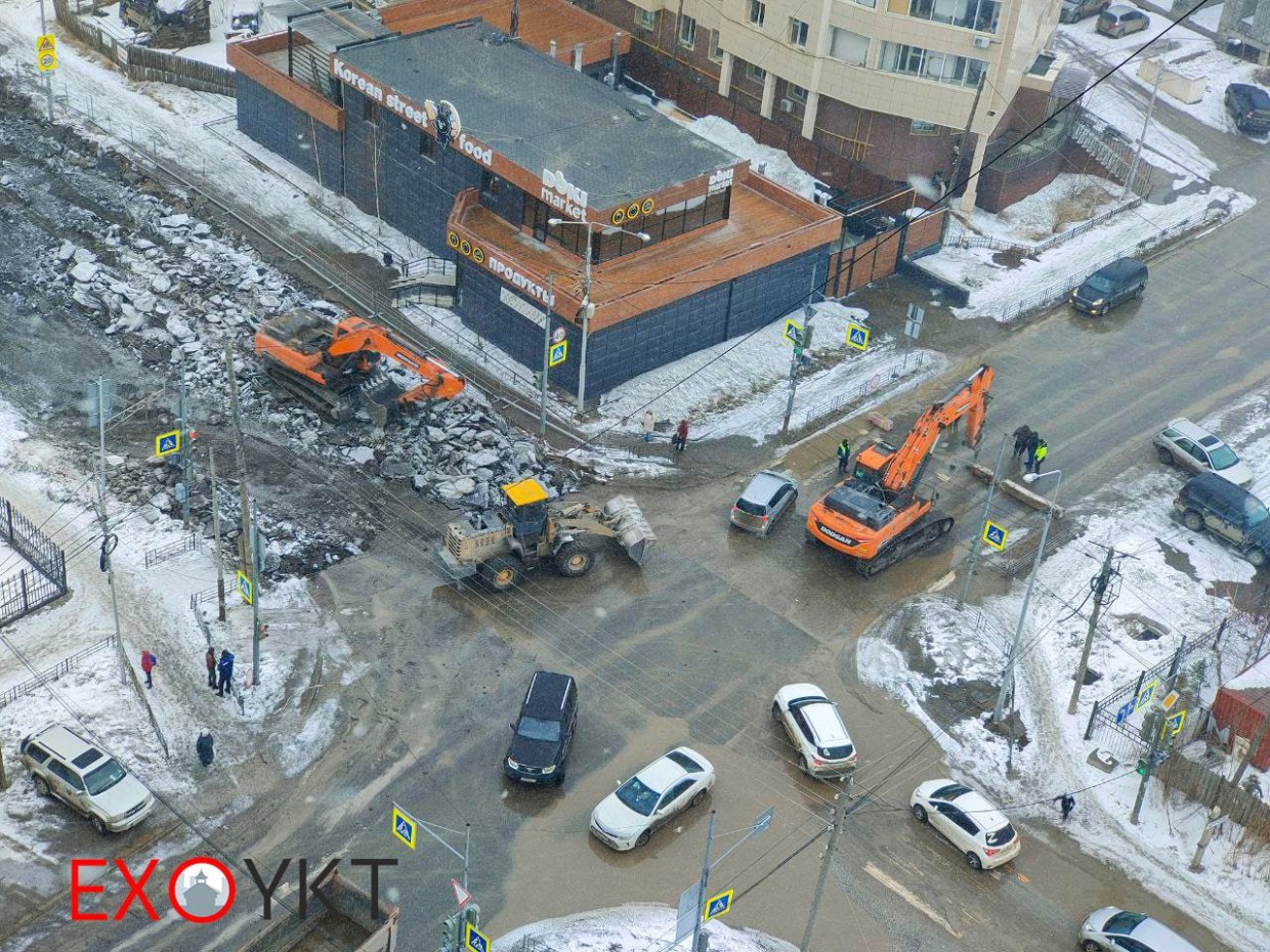 В Якутске перекрыли перекресток Дежнева-Ленина