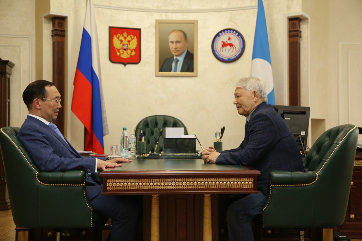 Айсен Николаев встретился с первым Президентом республики Михаилом Николаевым