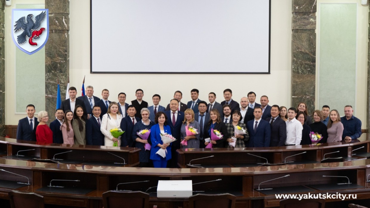 Депутаты нового созыва Якутской городской Думы получили мандаты