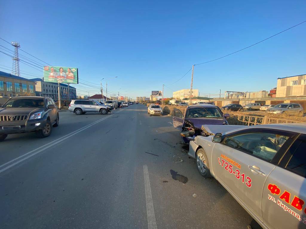 ДТП произошло на улице Автодорожная в Якутске