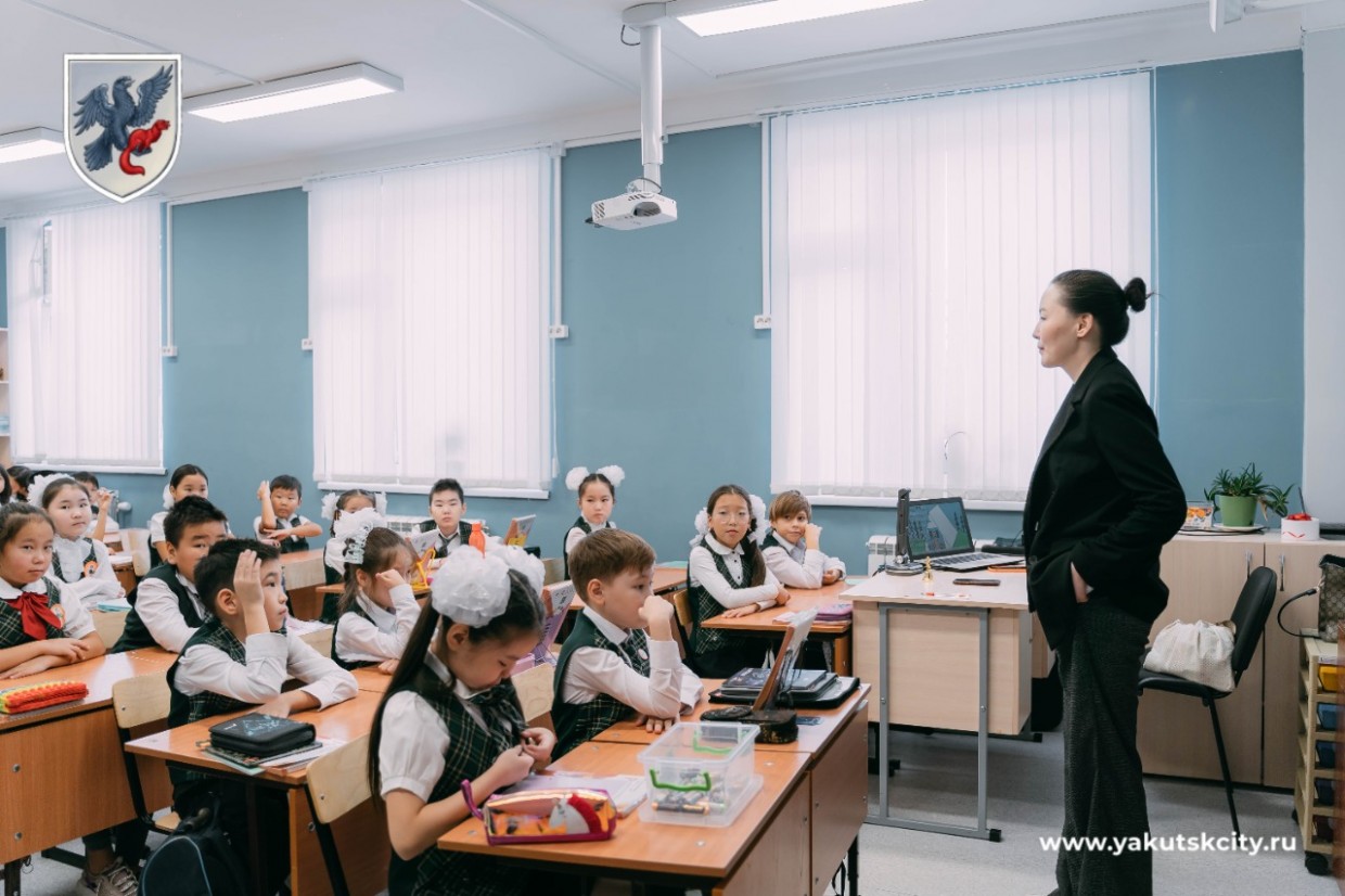 Увеличено количество номинаций на премию главы Якутска для учителей