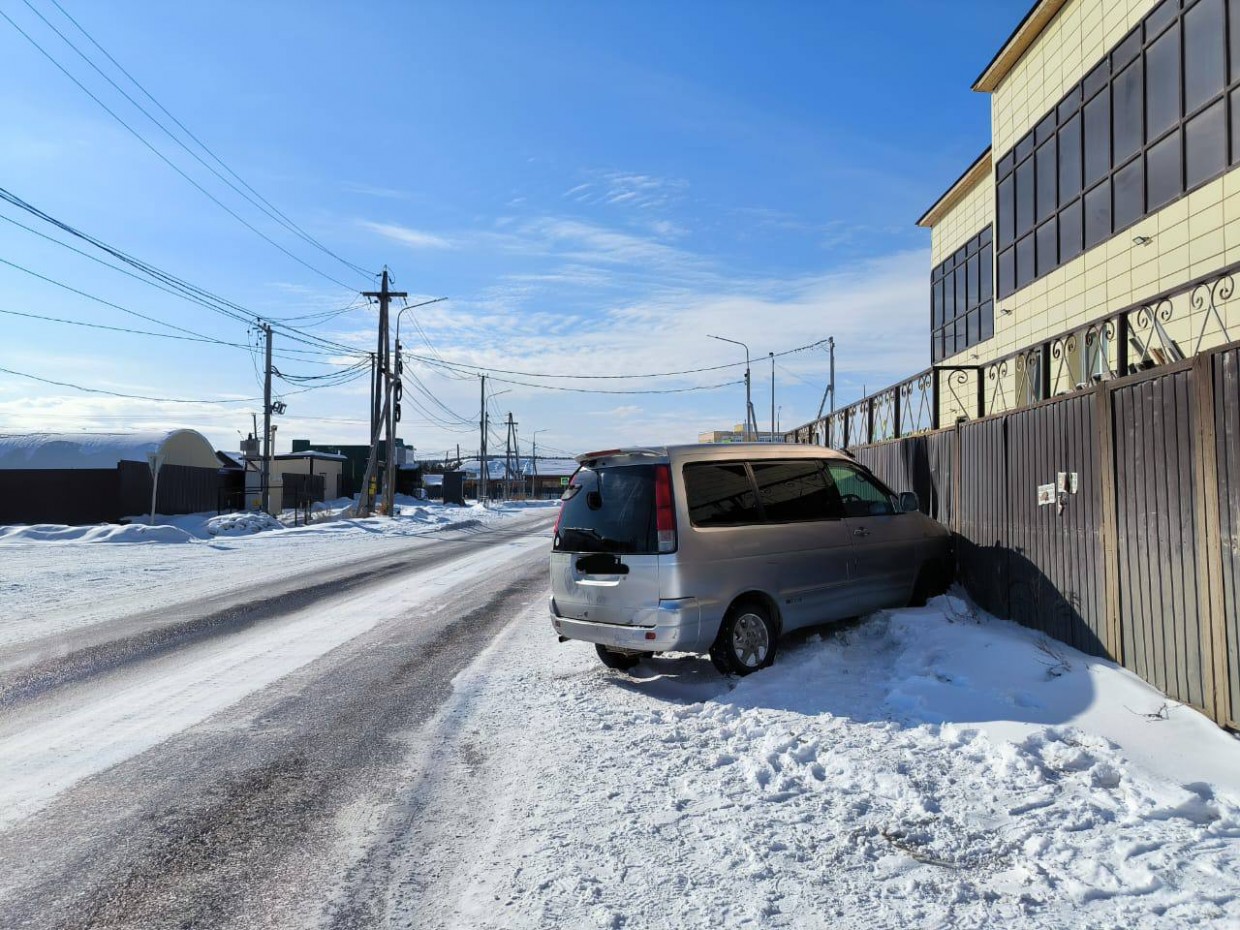 Водитель погиб в ДТП по улице Билибина города Якутска