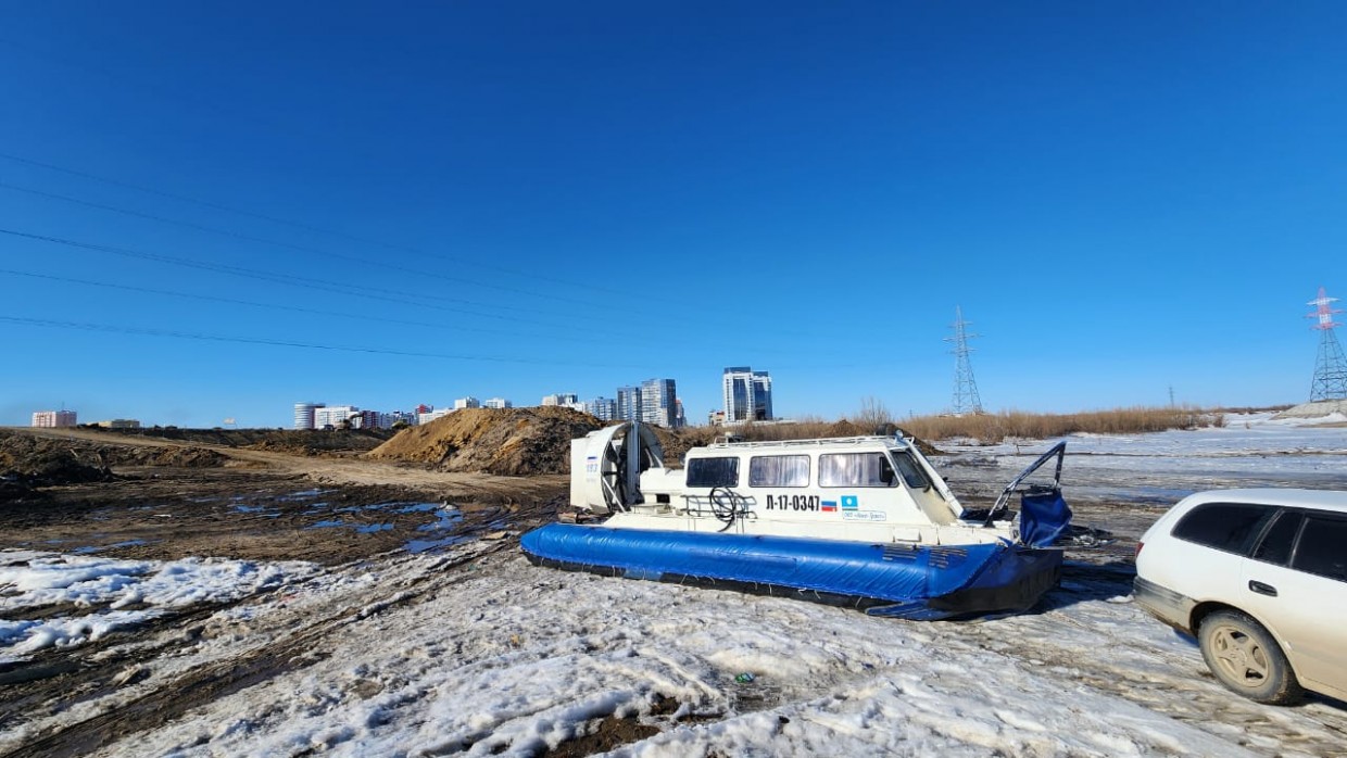 В Якутске организован подвоз пассажиров до лодочной станции «Намыв»