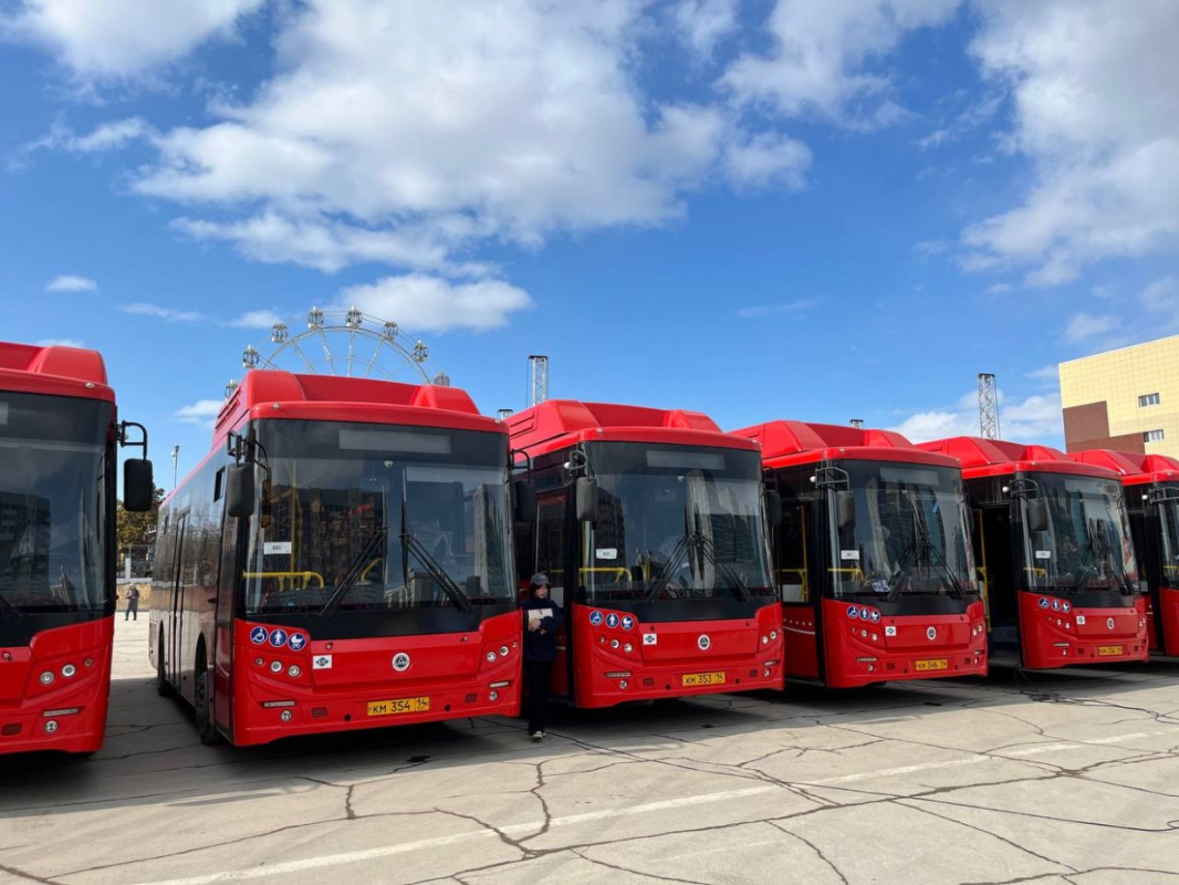 В Якутске в первомайские выходные сократится время движения автобусов