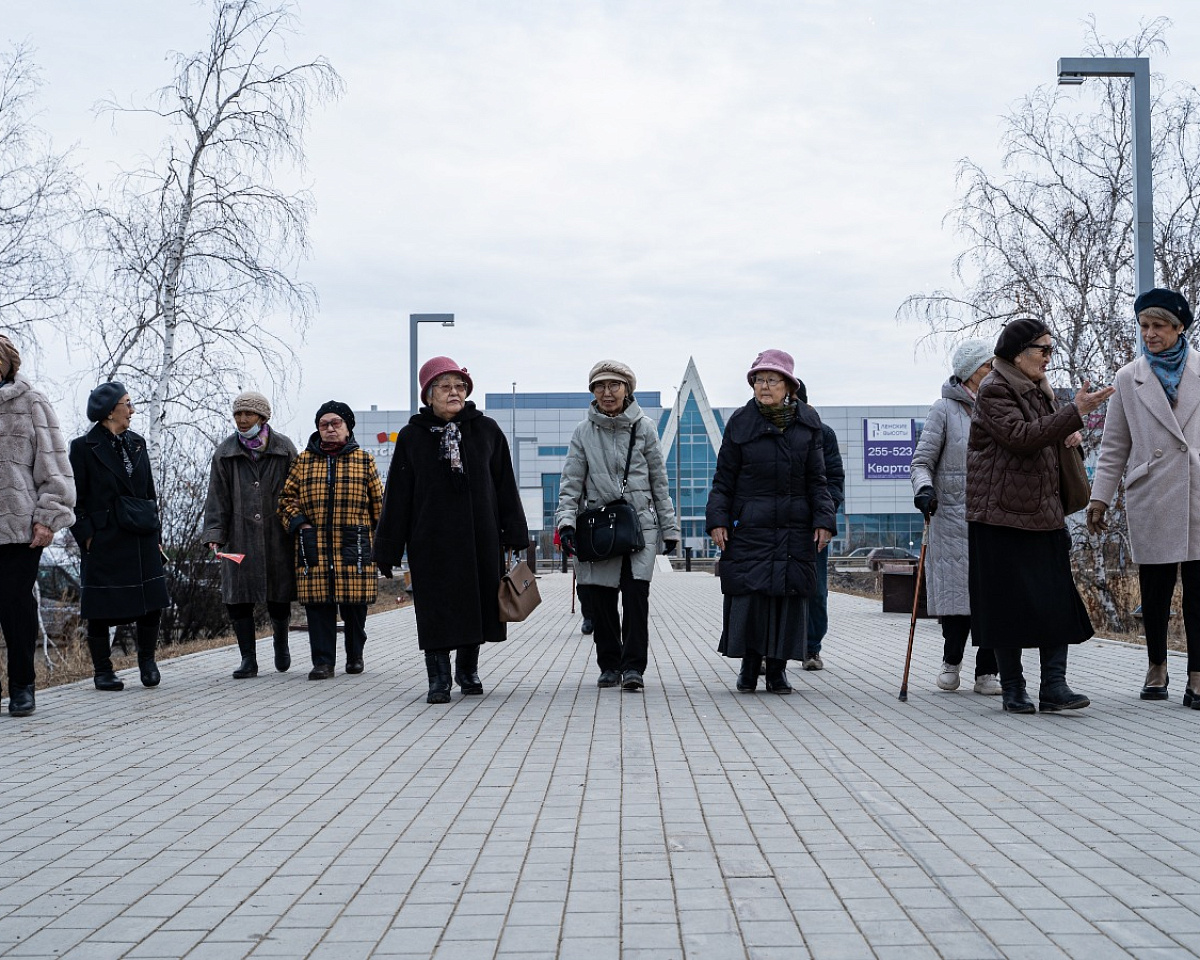 Ветеранам провели экскурсию по мастер-плану города Якутска
