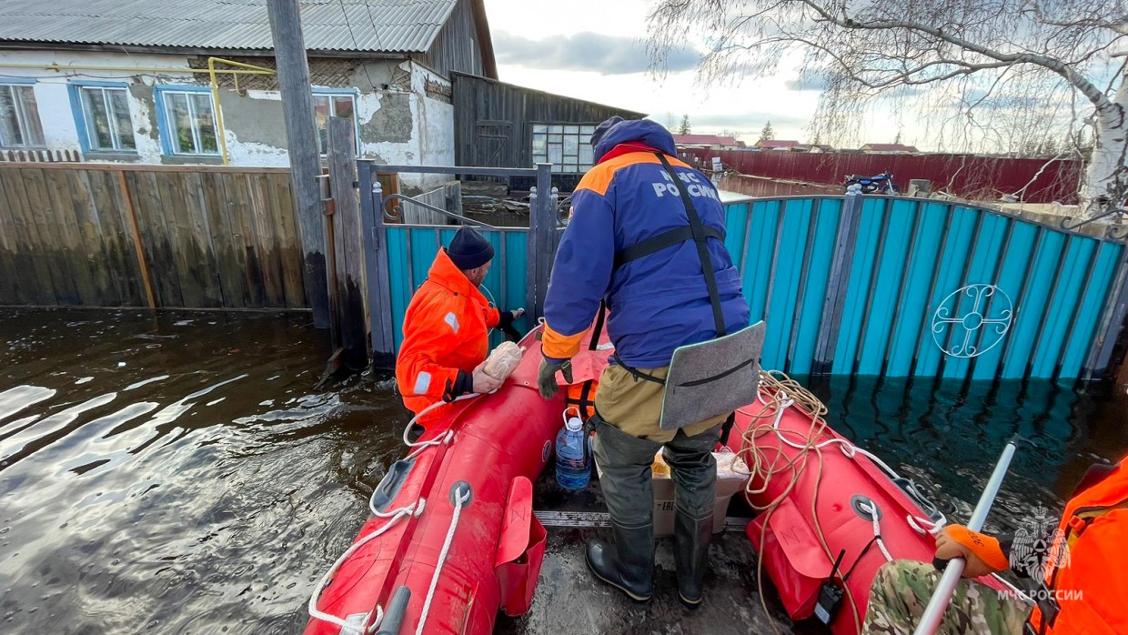 2720 человек пострадали от паводка в Якутии