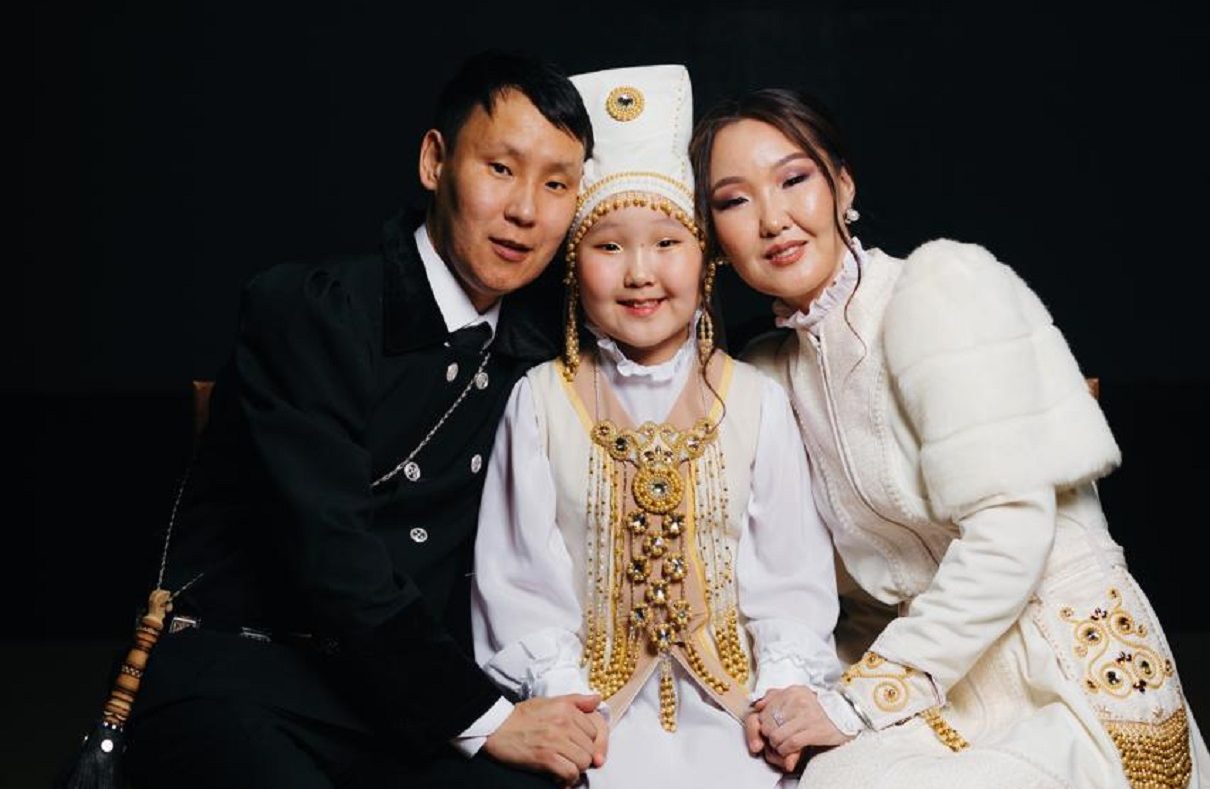Глава Якутии призвал поддержать семью Владимировых на Всероссийском конкурсе «Семья года»