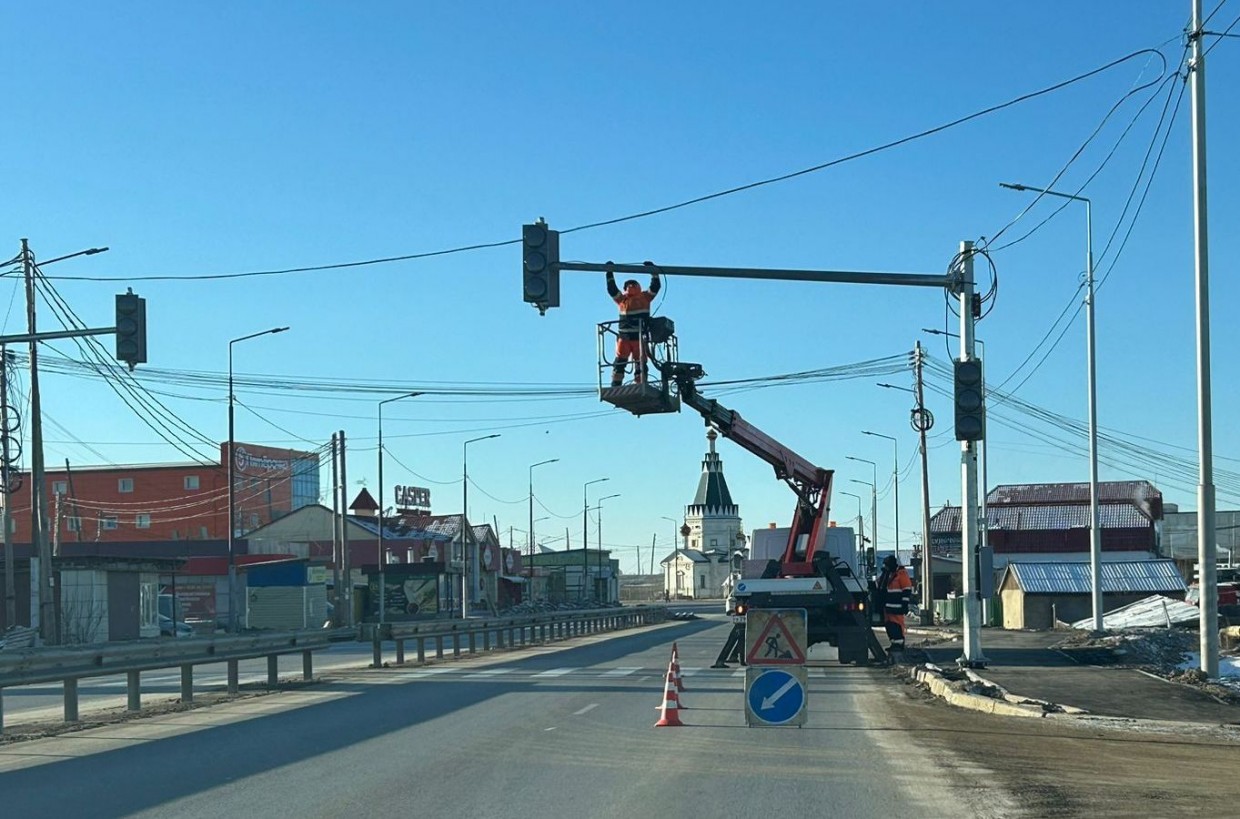 Дорожники обновят свыше 20 км автодороги «Нам»