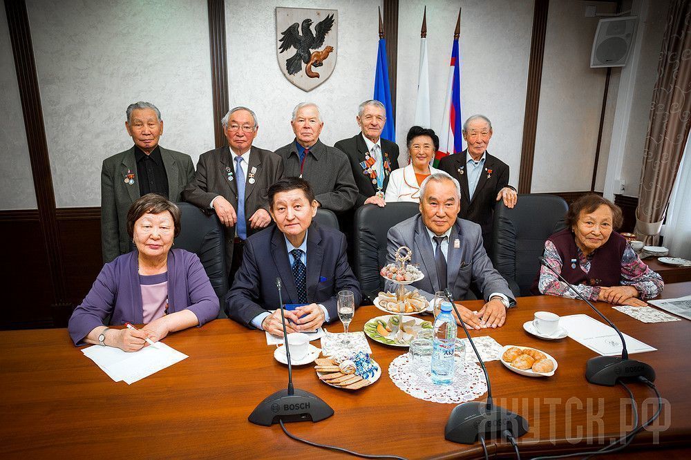 В Якутске чествовали Высший совет старейшин  
