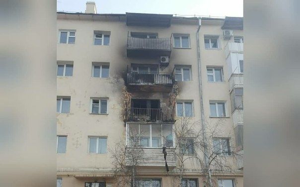 Курильщики спалили балкон
