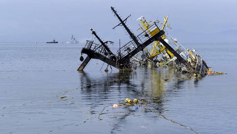 День реки Лены: Кто должен утилизировать 296 заброшенных судов?
