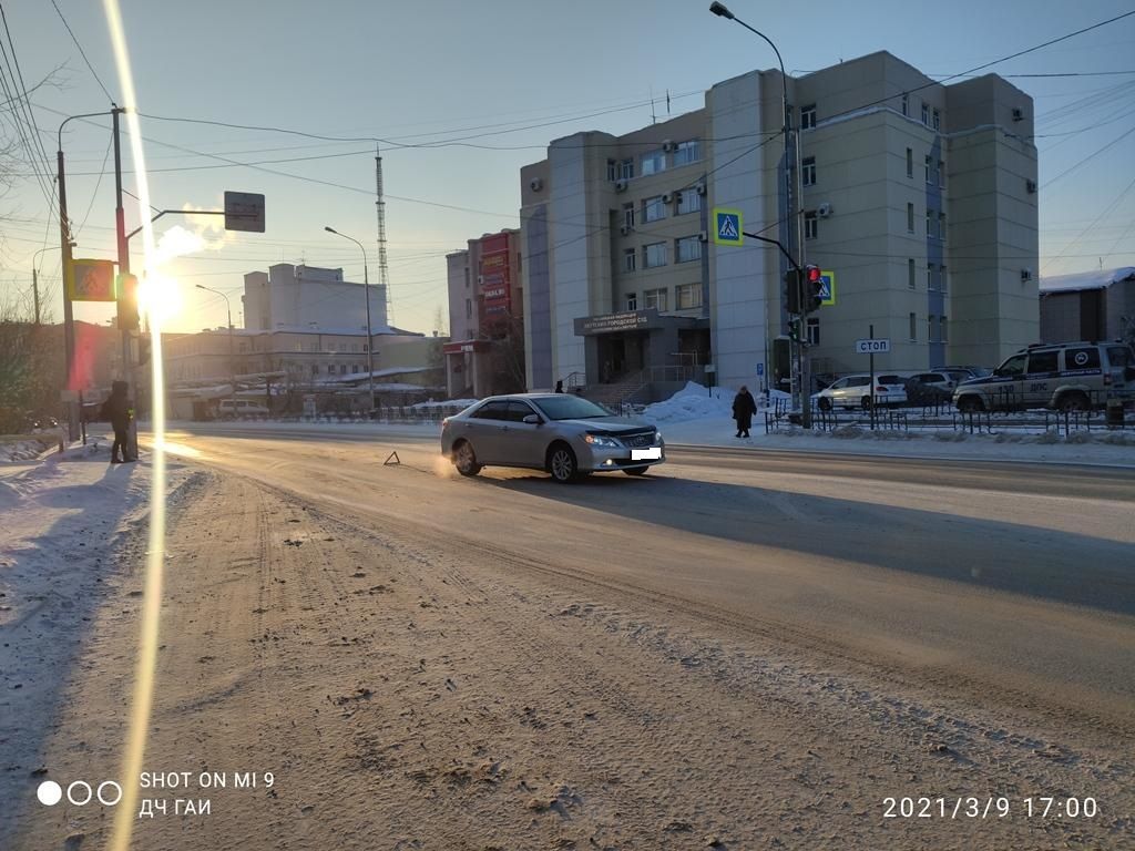 Водитель сбила людей на пешеходном переходе в Якутске 
