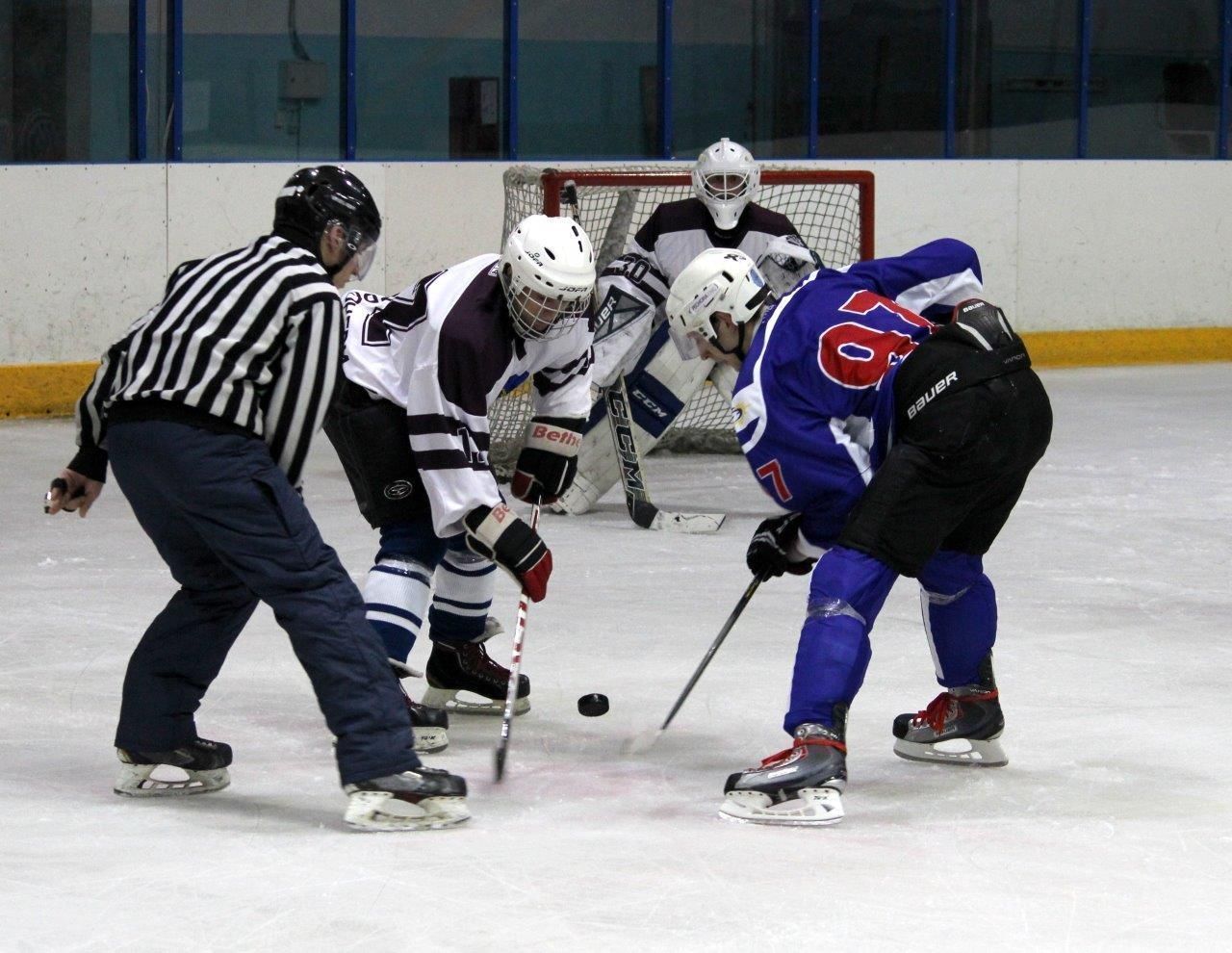 В Якутске стартовал чемпионат республики по хоккею